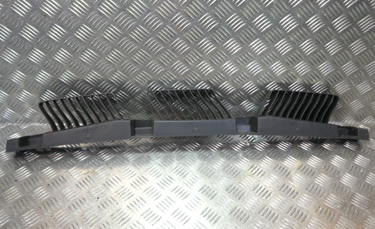 VW ID.3 ID3 Stoßstangenhalterung hinten Mitte 10A807863 2021 ORIGINAL gebraucht - Volkswagen