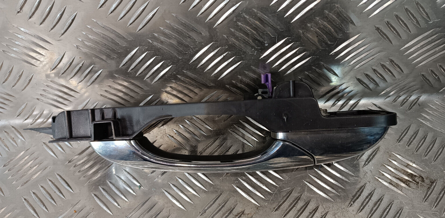 Jeep Grand Cherokee WK2 Tür Griff Türgriff Hinten Rechtes ORIGINAL gebraucht - 55113686AE