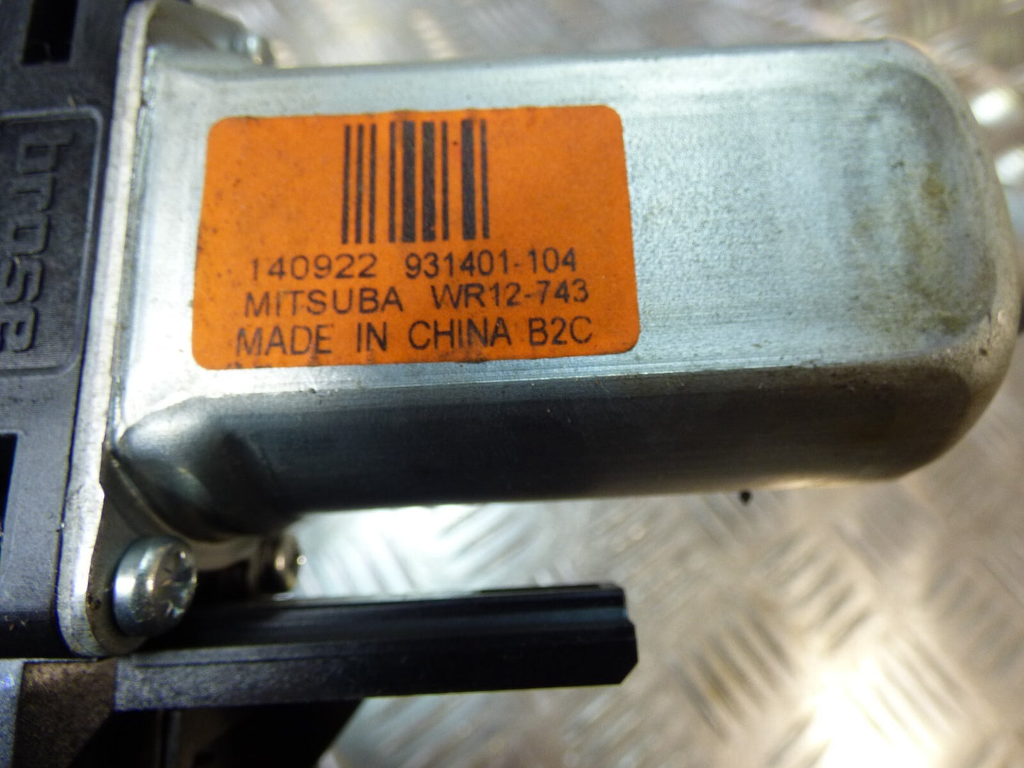 Jeep KL 2015 Fensterhebermotor vorne rechts Motor Scheibe 931401-104 ORIGINAL gebraucht - Cherokee