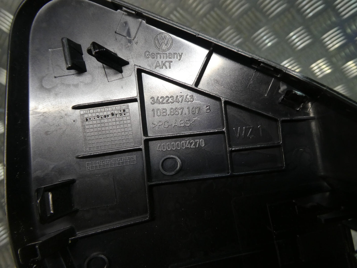 VW ID3 Pro Türverkleidung Zierleiste Vorne Links 10B867197B ORIGINAL gebraucht - Volkswagen
