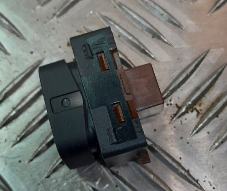 Jeep 1.6 Mjet Original Türschlosschalter Schalter Hinten gebraucht - Renegade