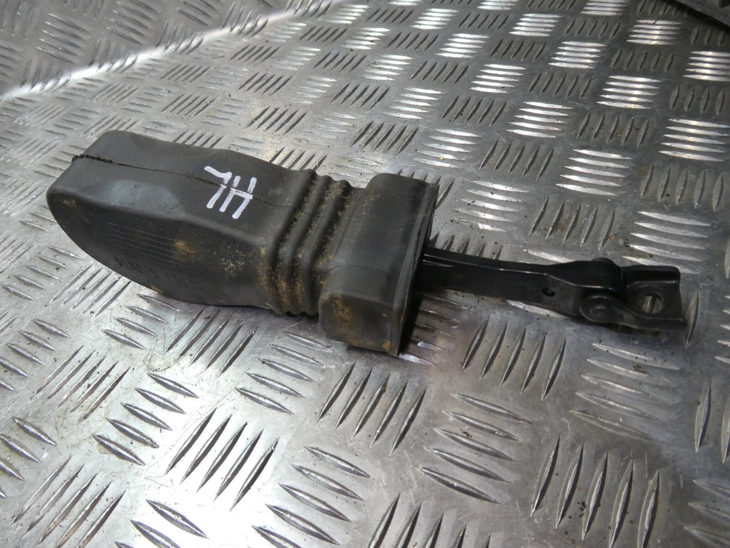 Porsche Macan 95B Türfeststeller Türfangbremse Hinten Links ORIGINAL gebraucht - 8R0839249F