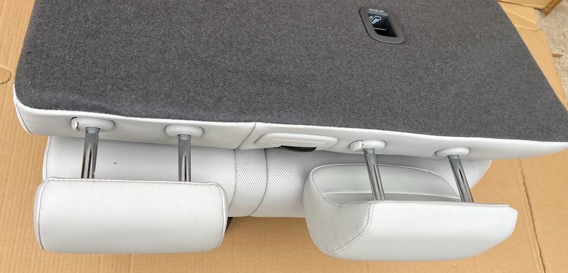 HYUNDAI IONIQ 5 Leder Sitze Hinten Links Weiß Ausstattung wie NEU ORIGINAL gebraucht - reichhaltigste