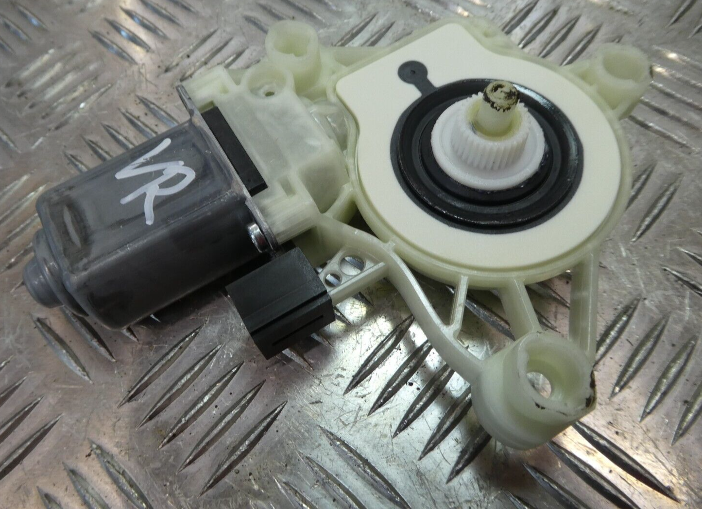 VW ID3 Fensterhebermotor Tür Vorne Rechts 4K0959812A ORIGINAL gebraucht - Volkswagen