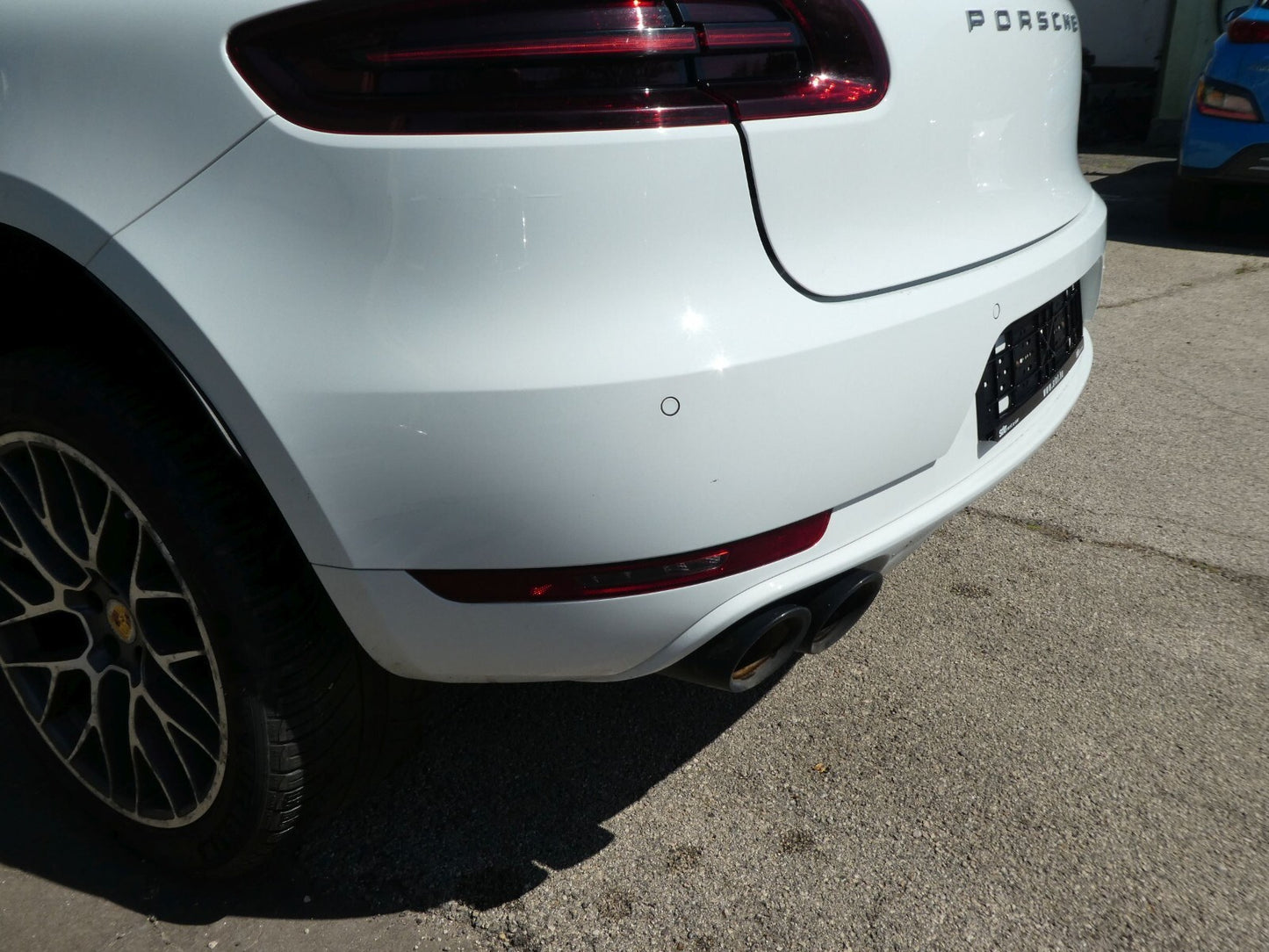 Porsche Macan 95B 2015 3.0 TDI Stoßstange hinten in Weiß ORIGINAL gebraucht - komplette