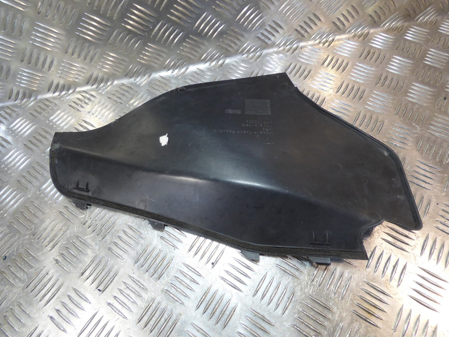Porsche Cayenne 92A Wasserabweiser Abdeckung 7P5819175B ORIGINAL gebraucht - Windlauf
