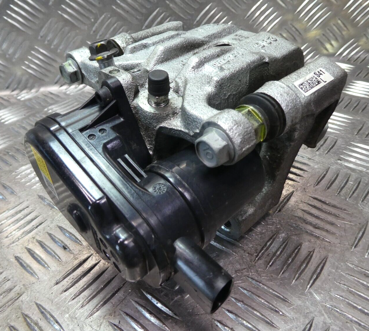 Hyundai Kona EV 2022 elektrisch hinten links + Belägen G3582-37700 ORIGINAL gebraucht - bremssattel