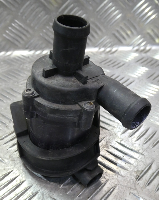 Porsche 3.0 E-Hybrid Zusatzwasserpumpe Wasserpumpe _ 7L0965561L ORIGINAL gebraucht - Panamera