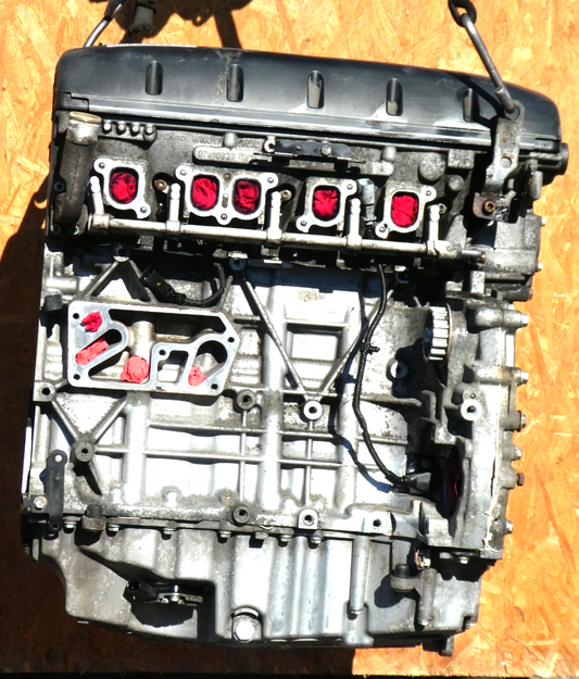VW T5 2.5 TDI AXD Motor ohne Anbauteile , 189000 km TOP zustand ORIGINAL gebraucht - Transporter