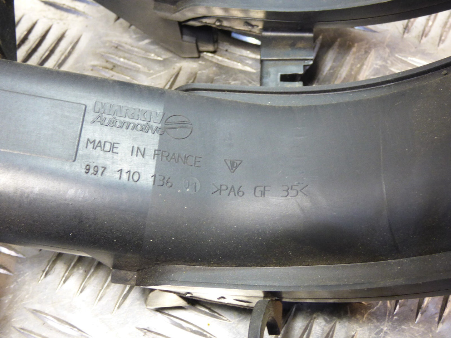 Porsche Boxster Cayman 987 997 911 Ansaugbrücke Krümmer ORIGINAL gebraucht - 99711013601