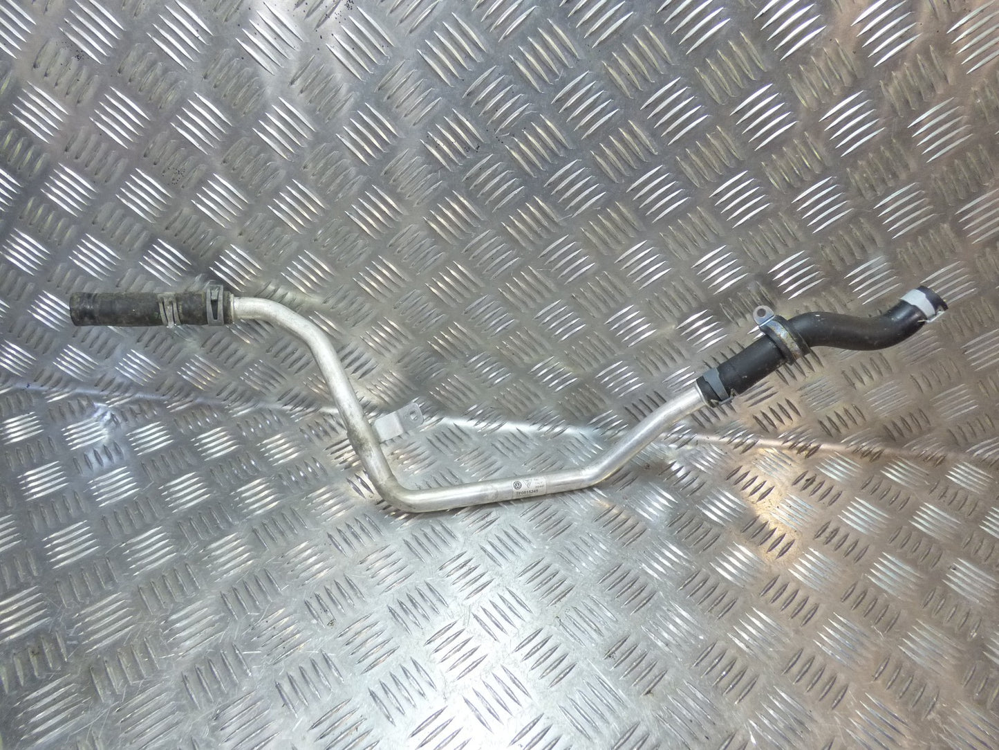 Porsche Cayenne 92A Hybrid Kühlwasserschläuche Kühlwasserrohr ORIGINAL gebraucht - 7P0815249