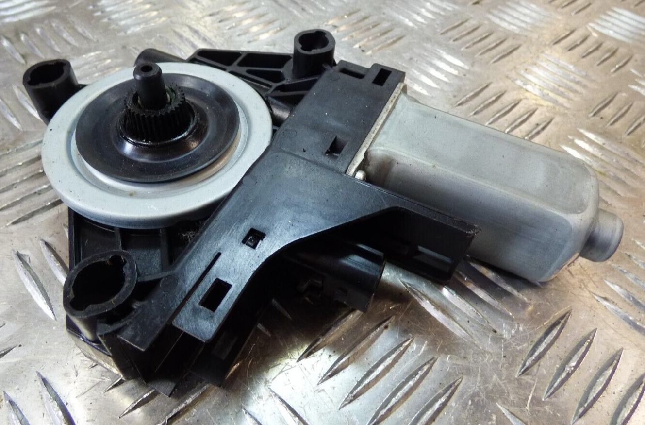 Jeep KL 2015 Fensterhebermotor hinten links Motor Scheibe 931402-103 ORIGINAL gebraucht - Cherokee