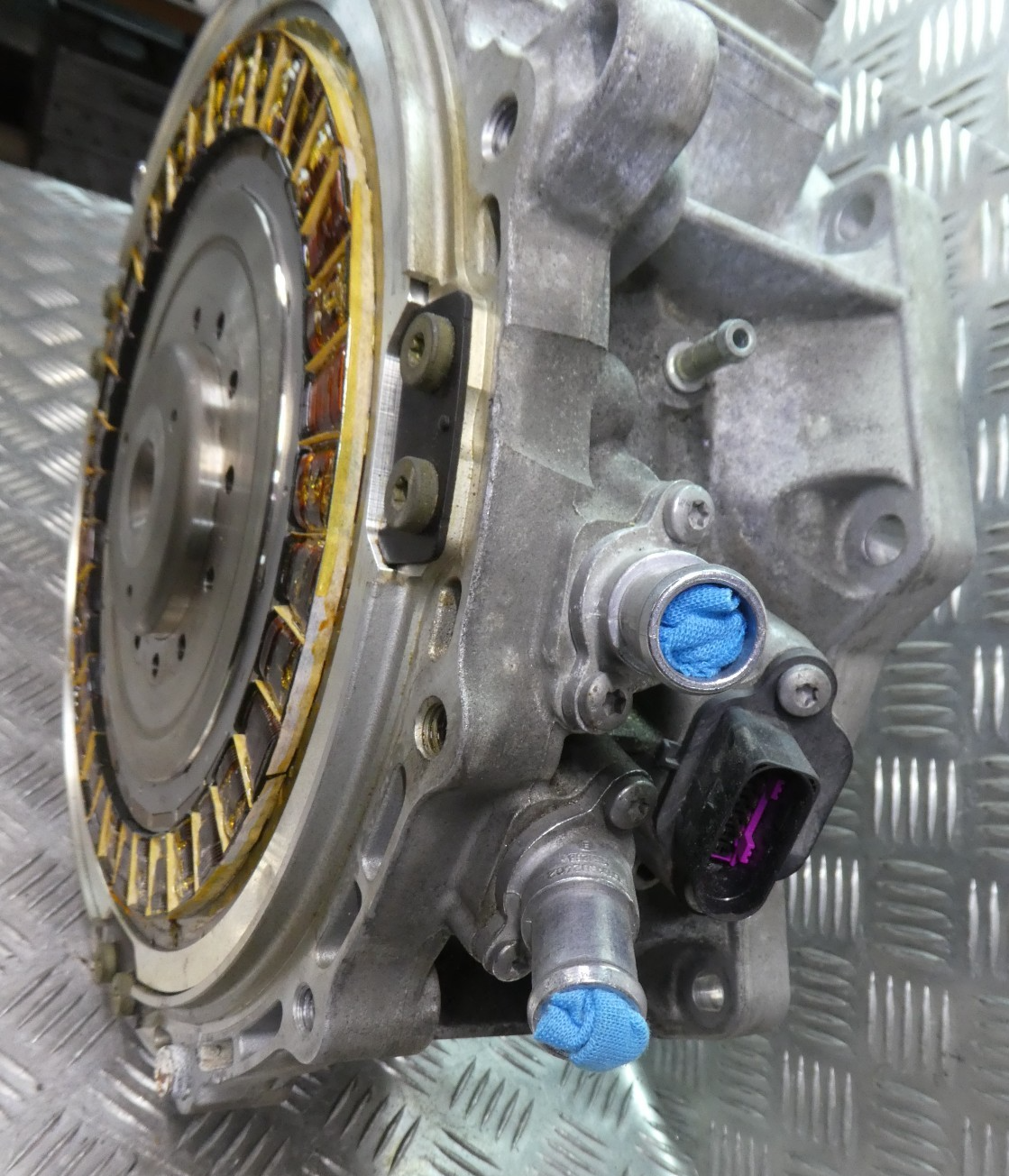 Porsche Panamera 970 3.0 E-Hybrid Elektromotor Motor 043750601 ORIGINAL gebraucht - 97011701012