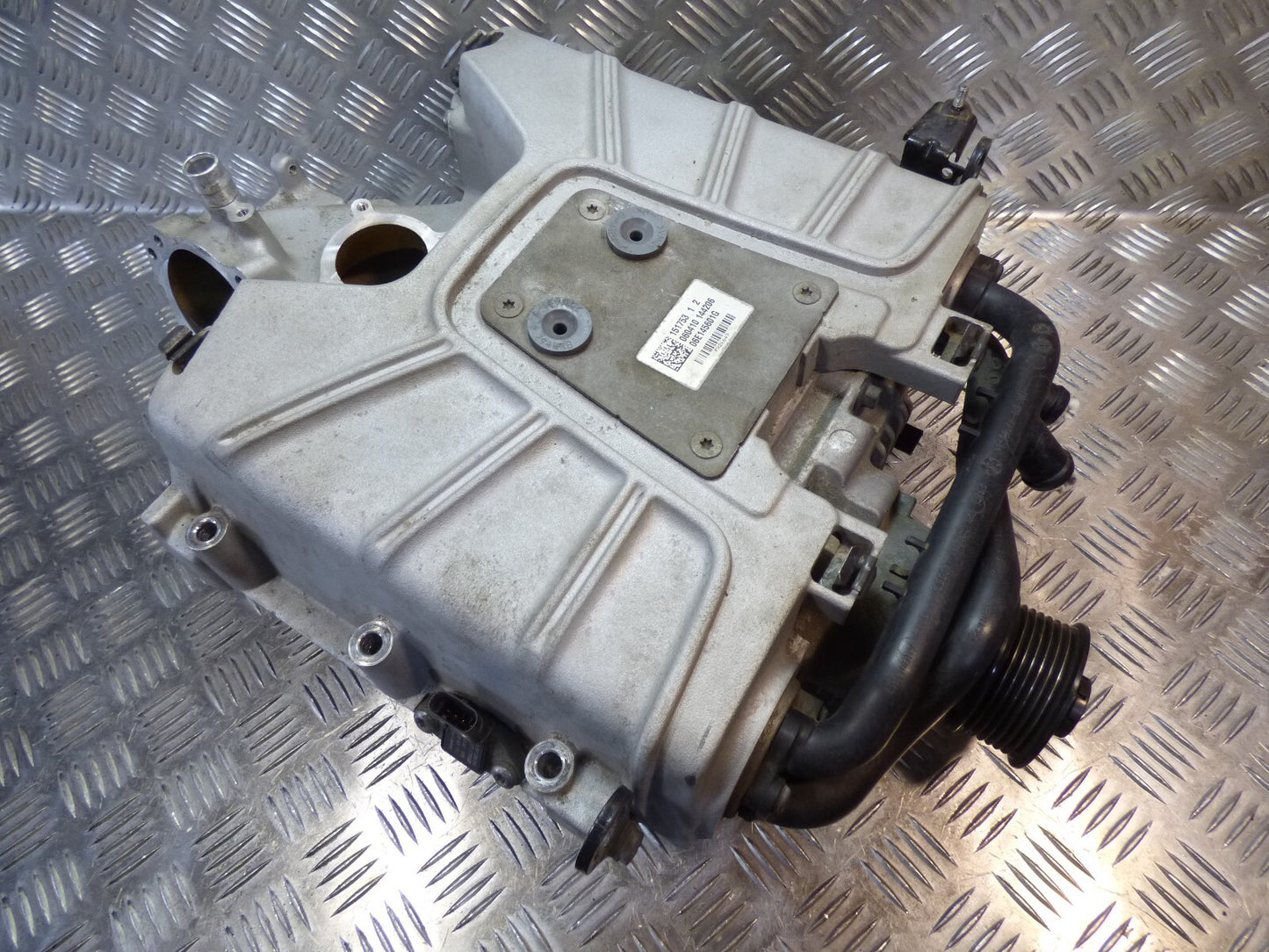 Porsche Cayenne 92A Hybrid Turbolader 06E145601G mit Ladeluftkühler ORIGINAL gebraucht - Kompressor