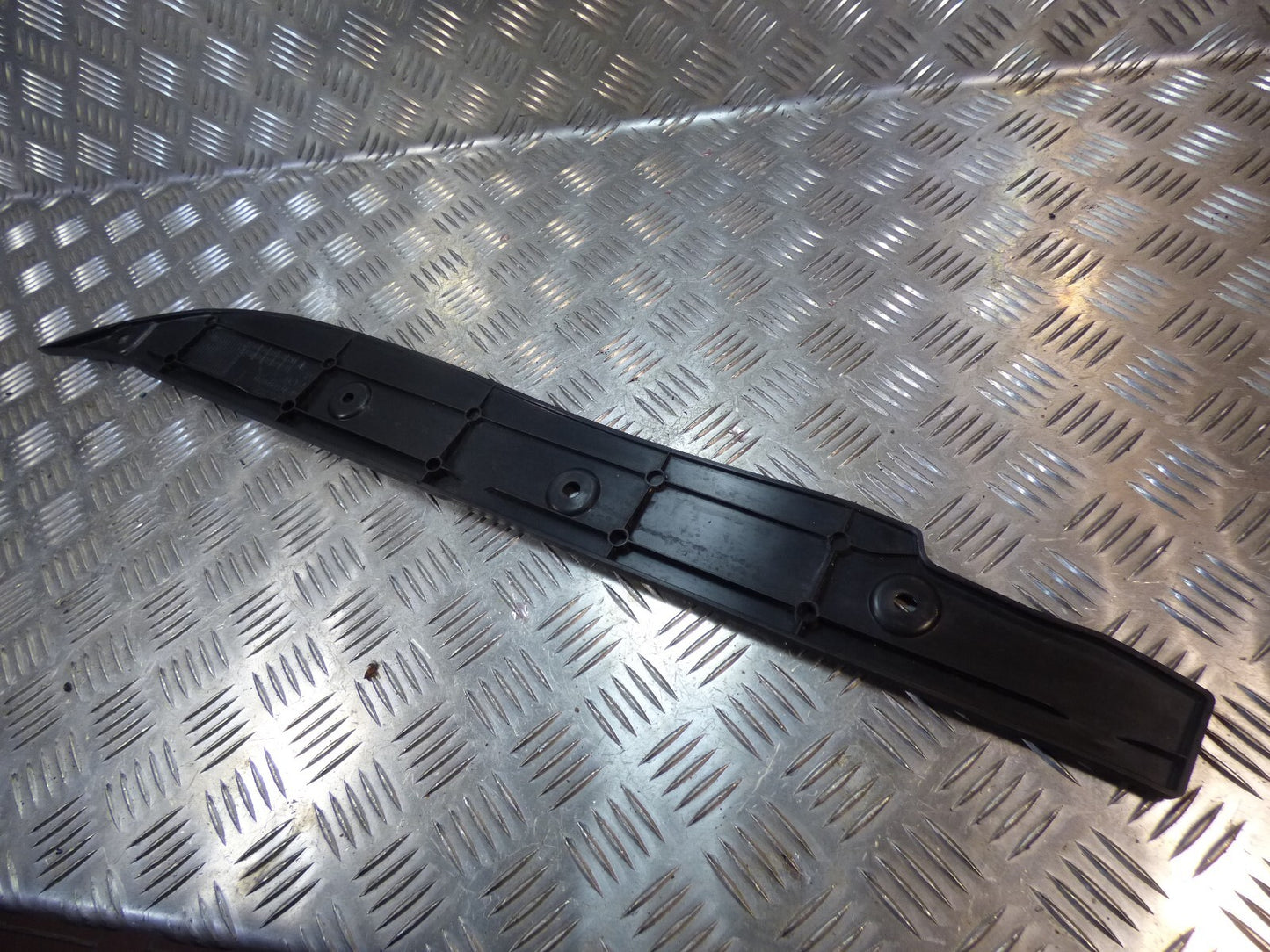 Porsche Cayenne 92A Kunststoff Kotflügel vorne Links Schwarz 7P5854777 ORIGINAL gebraucht - Abdeckung