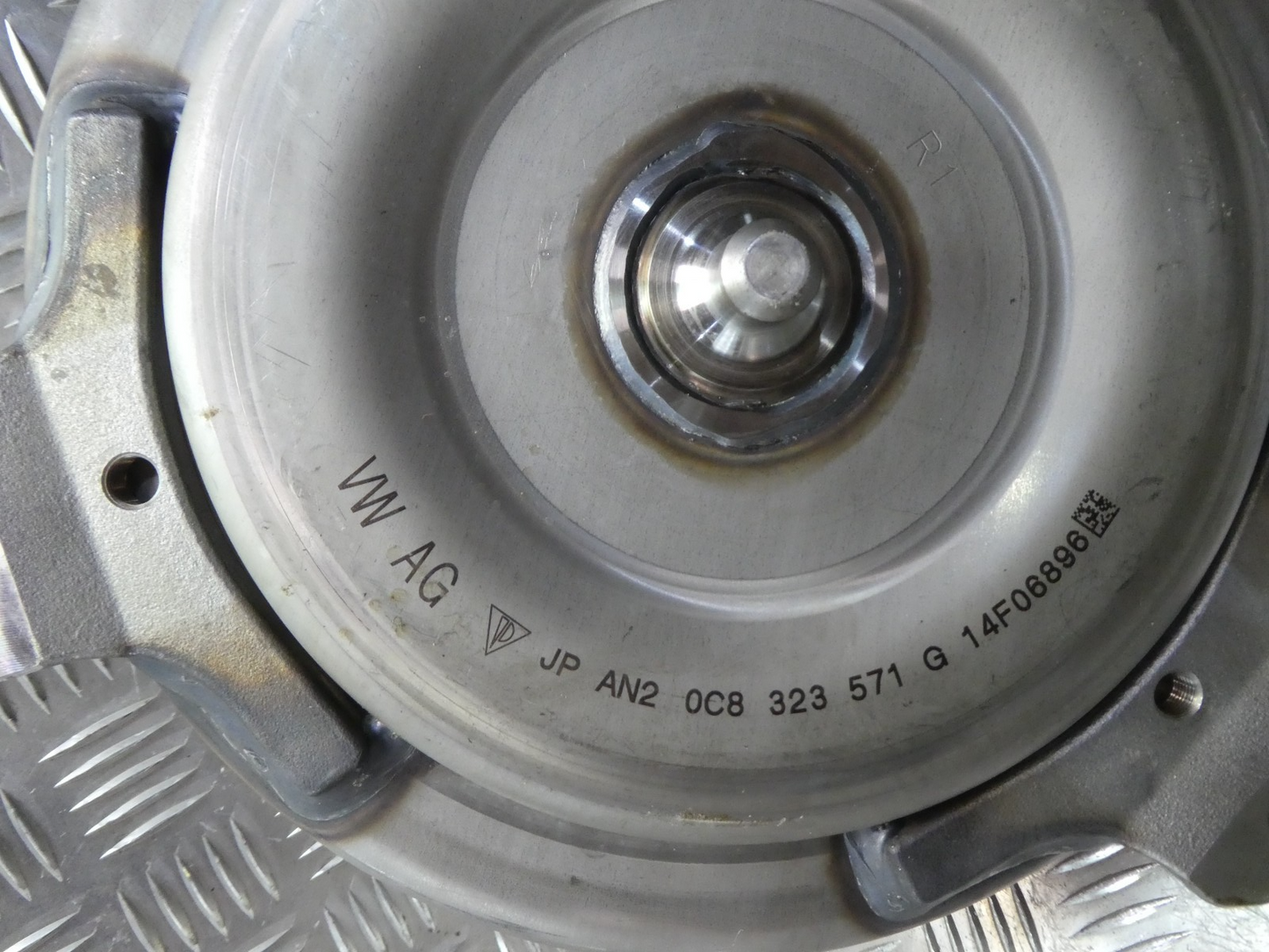 Porsche 3.0 E-Hybrid PDK Drehmomentwandler Wandler 0C8323571G ORIGINAL gebraucht - Panamera