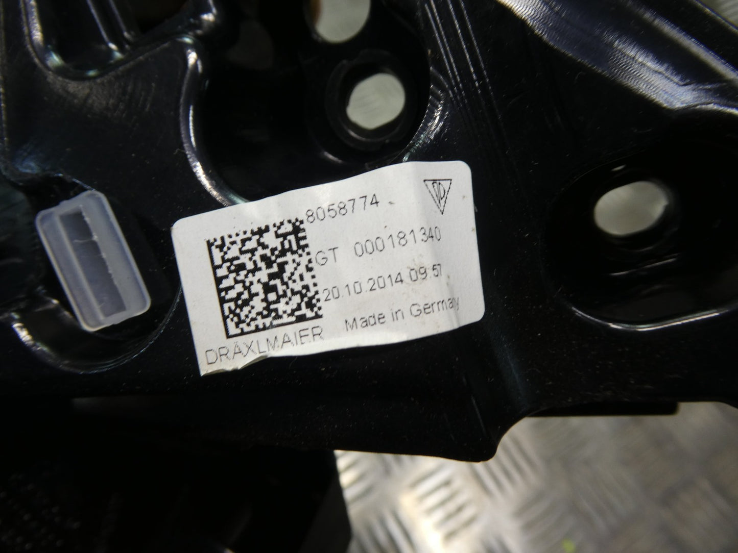 Porsche Panamera 970 Halter Armaturenbrett links ORIGINAL gebraucht - 97055239100