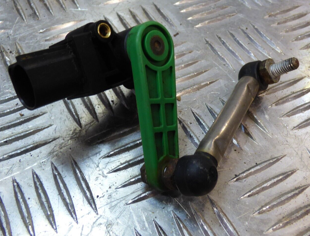 Porsche Cayenne 92A Höhenwertsensor Hinten 7P0616571 ORIGINAL gebraucht - Niveauregulierung