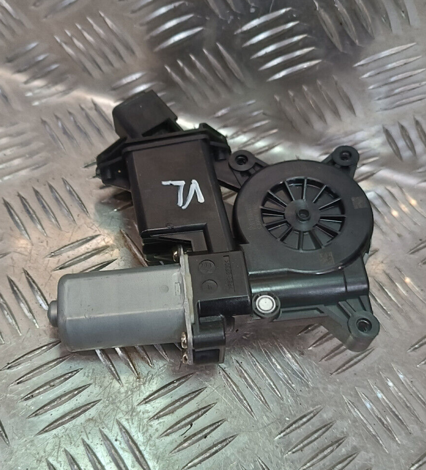 OPEL ASTRA K 1.4 Turbo Fensterhebermotor Vorne Links GM -100 ORIGINAL gebraucht - C39401
