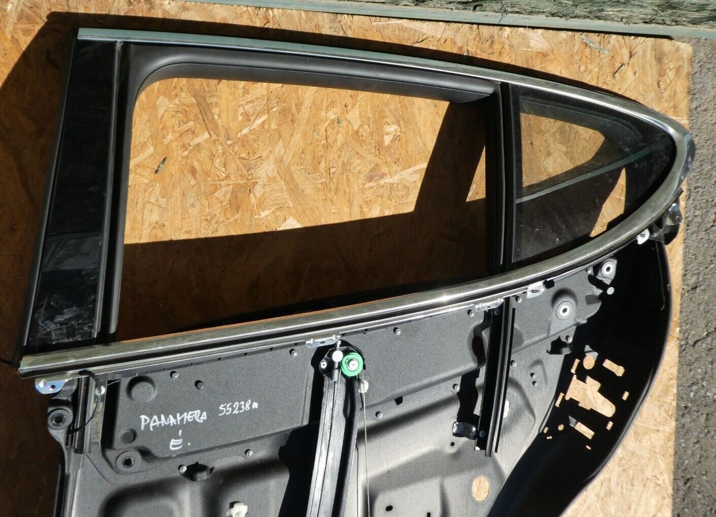 Porsche 970 Türrahmen Fensterheber hinten links mit Sonnenschutzrollo ORIGINAL gebraucht - Panamera