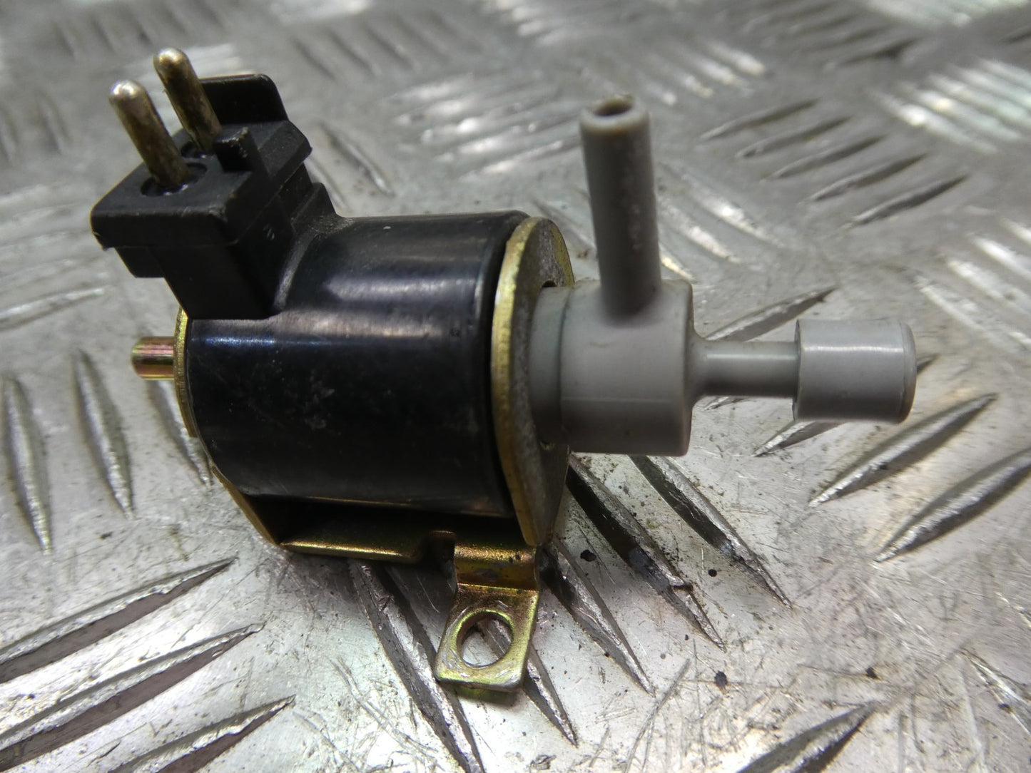 Mercedes-Benz W126 C126 Druckwandler Magnetventil