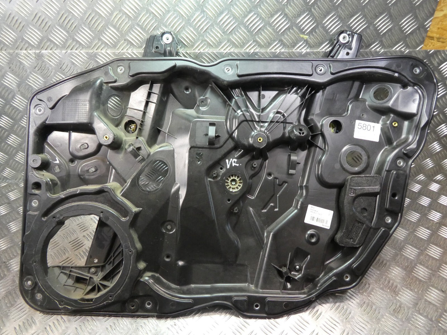 Porsche Cayenne 92A ohne Motor vorne rechts 7P5839756C ORIGINAL gebraucht - Fensterheber