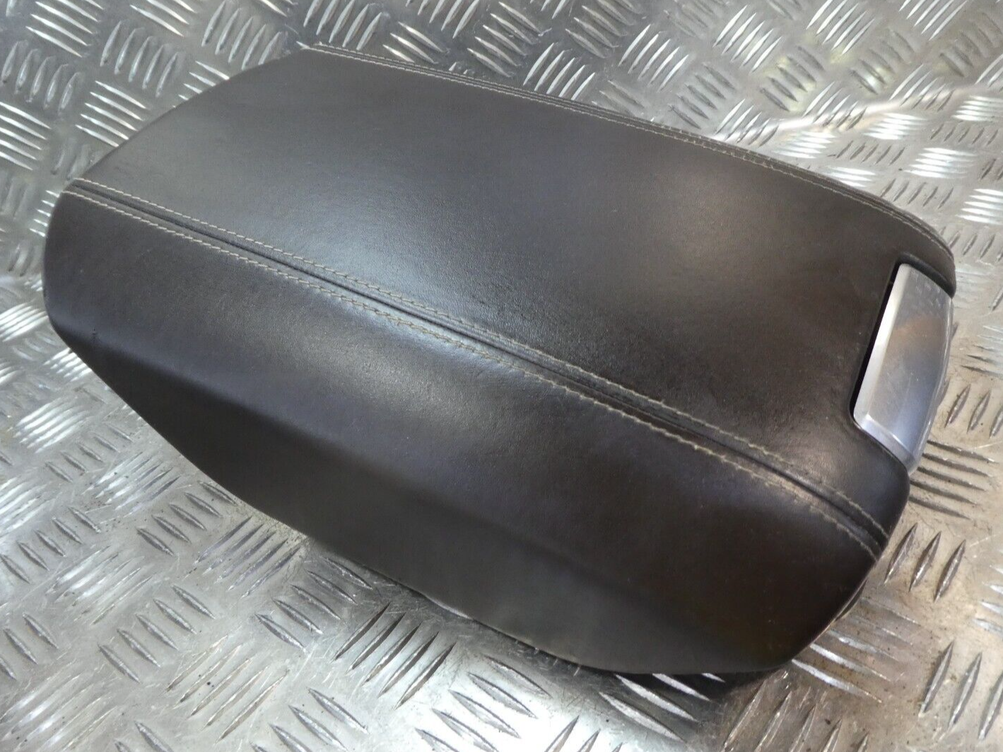 Porsche Cayenne 92A Leder Mittelkonsole Deckel Ferbe: Espresso 6H6 ORIGINAL gebraucht - Armlehne