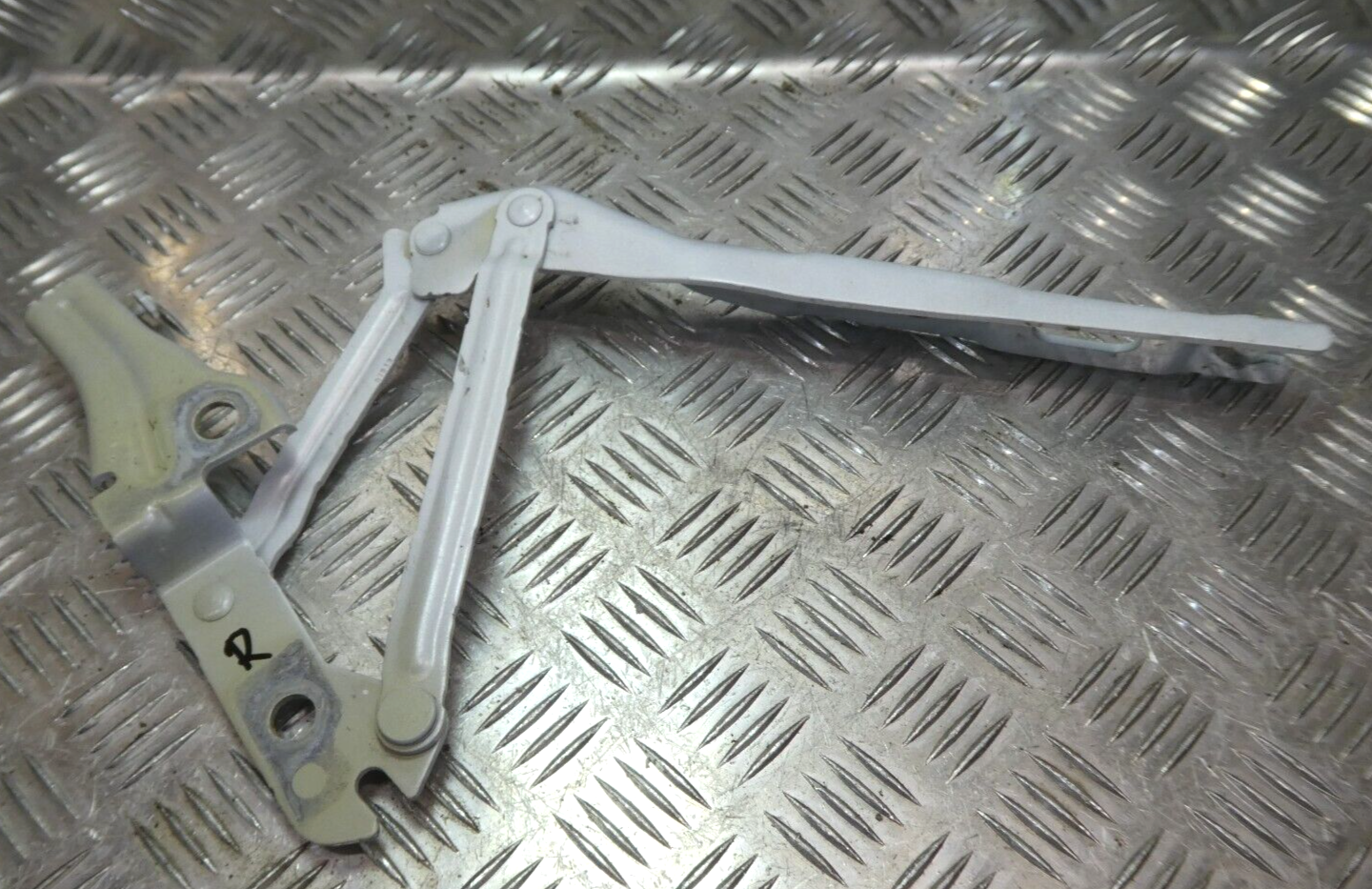 ID3 ID.3 Motorhaubenscharnier Rechts 10A823302A ORIGINAL gebraucht - Volkswagen