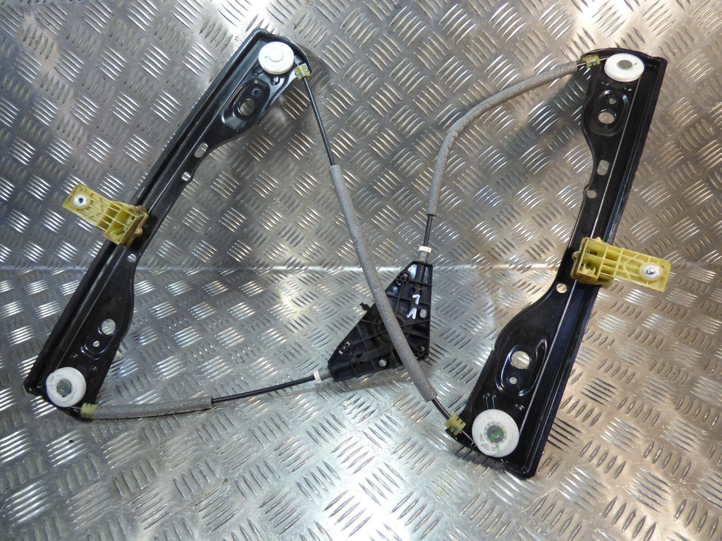 Jeep Cherokee KL Fensterheber mechanizmus vorne links -101 ORIGINAL gebraucht - C46819