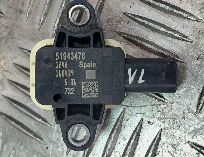 Jeep Renegade 1.6 Mjet Crashsensor Drucksensor Vorne Links ORIGINAL gebraucht - 51943478