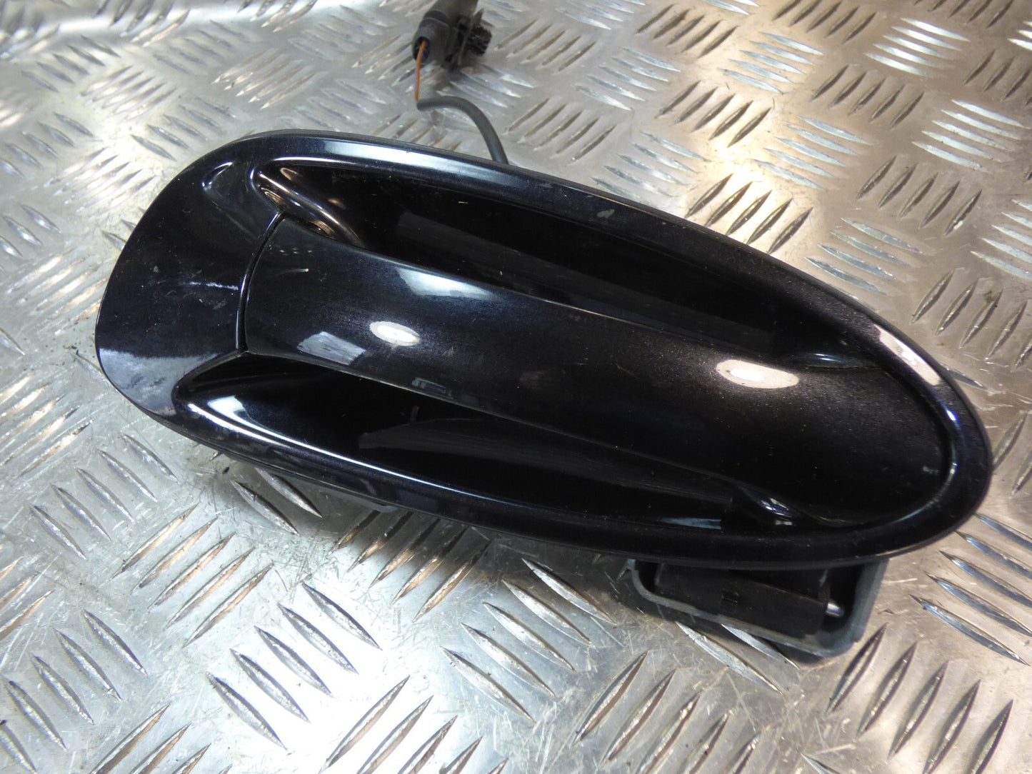 Porsche Boxster 987 Original Türgriff vorne links schwarz RHD gebraucht - 99753706300