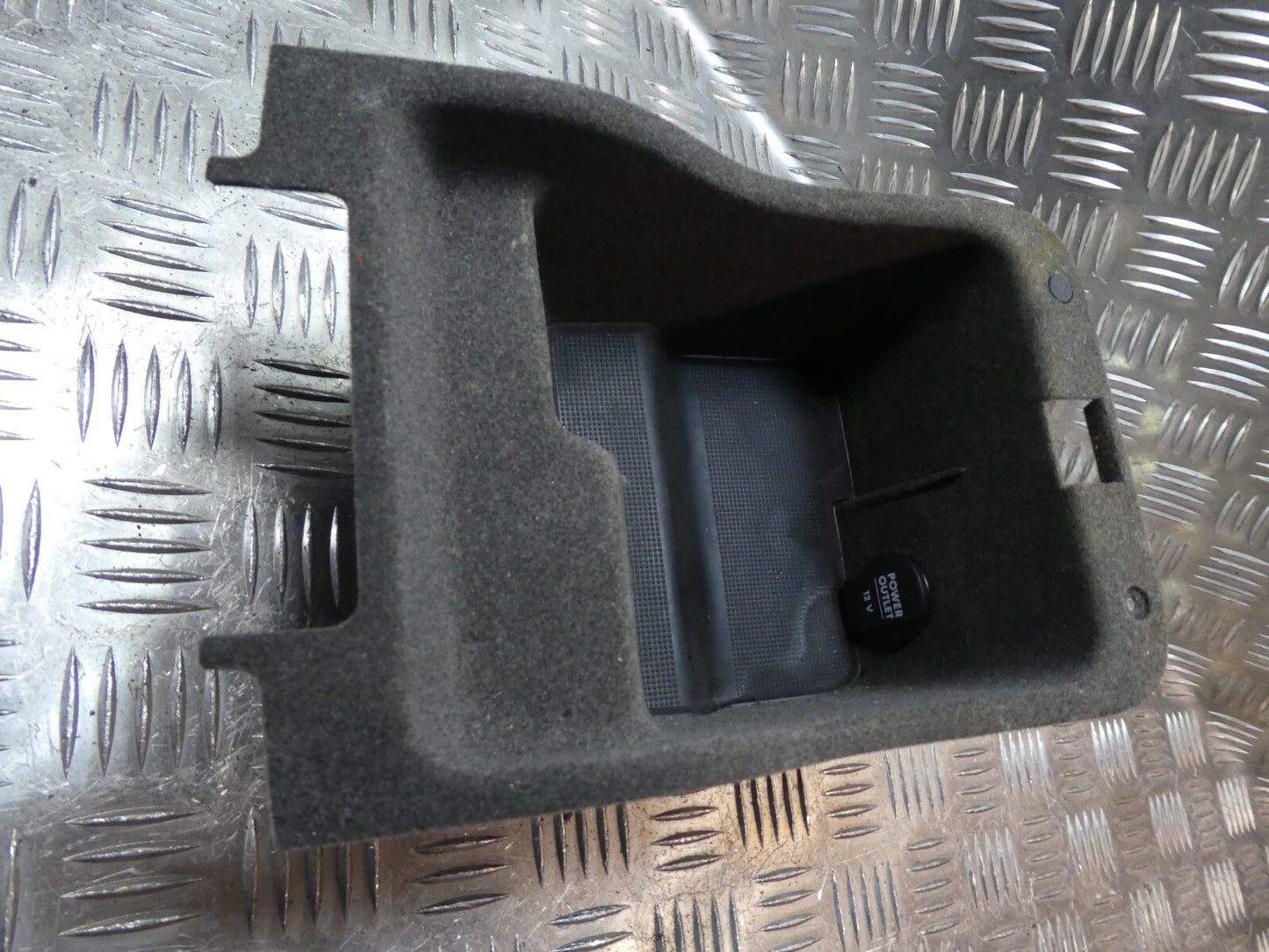 Porsche Cayenne 92A Einsatz Ablage Ablagekasten ORIGINAL gebraucht - 7P5857232A ORIGINAL gebraucht - - Mittelarmlehne