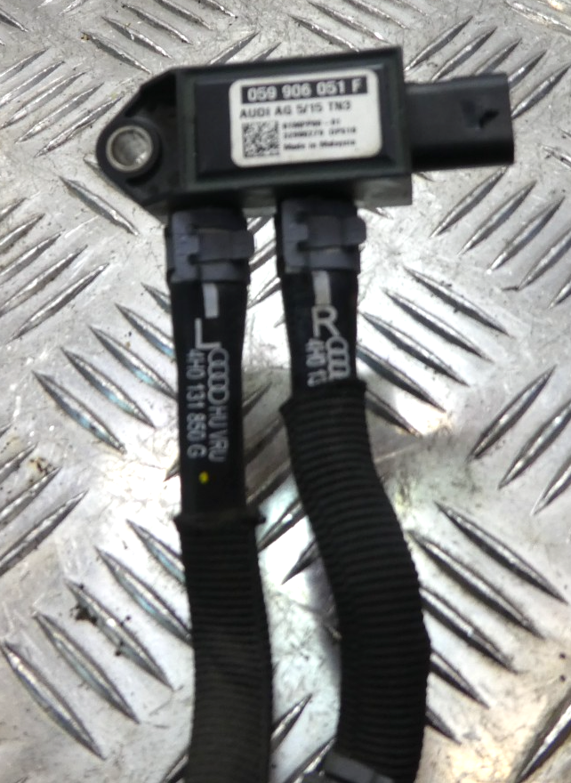 Original PORSCHE MACAN 3.0 TDI DPF Drucksensor gebraucht - 059906051F