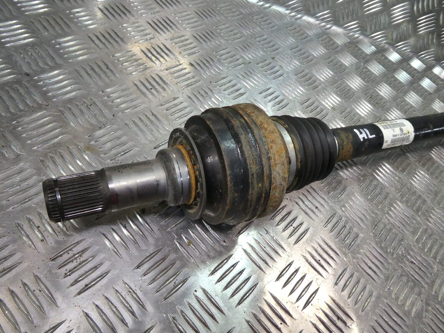 Porsche Cayenne 92A 3.0 TDI Gelenkwelle Hinten L = R 7P0501201G ORIGINAL gebraucht - Antriebswelle