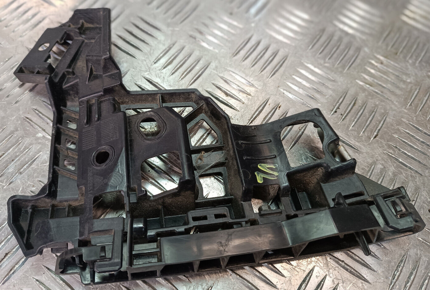 OPEL ASTRA K 1.4 Turbo Original Stoßstangenhalter vorne rechts gebraucht - 39020432