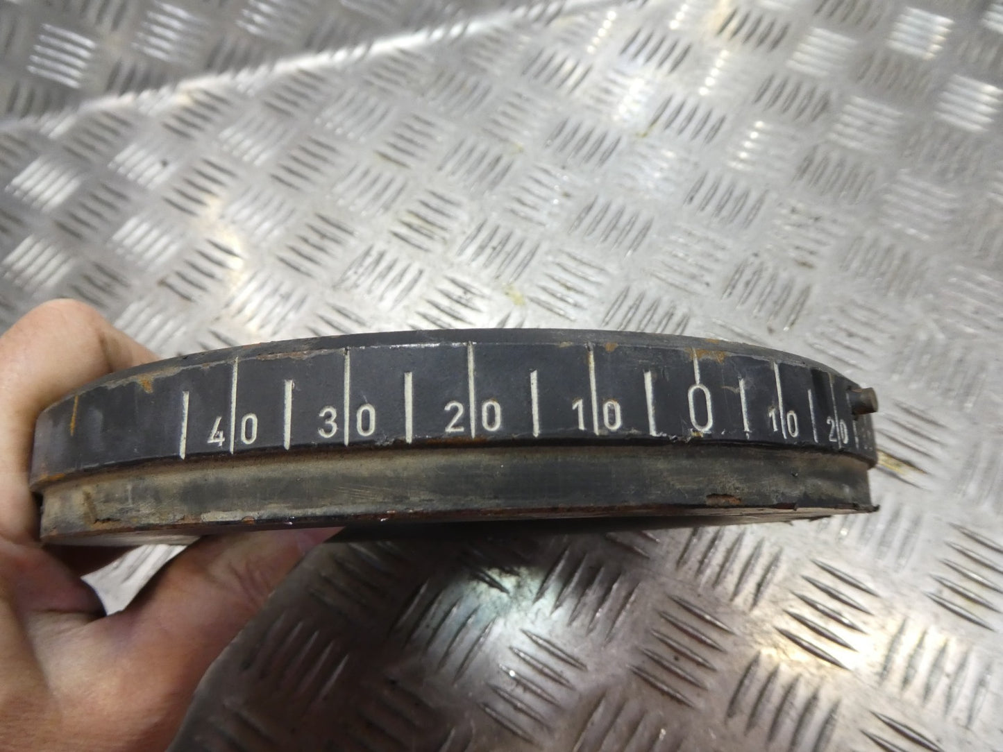Mercedes-Benz W126 C126 500 SEC Kurbelwelle Riemenscheibe ORIGINAL gebraucht - 1110300503