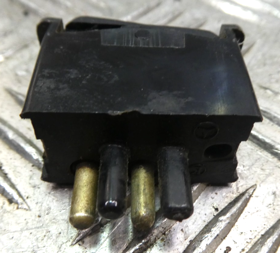 Original Mercedes-Benz W126 C126 SEC Schalter Innenbeleuchtung gebraucht - 0008205910