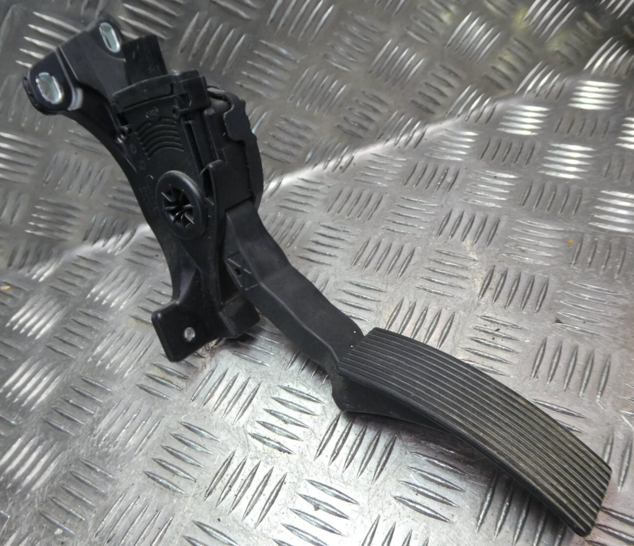 Jeep Grand Cherokee IV WK2 Gaspedal 6PV933 966-00 ORIGINAL gebraucht - 52124785AF