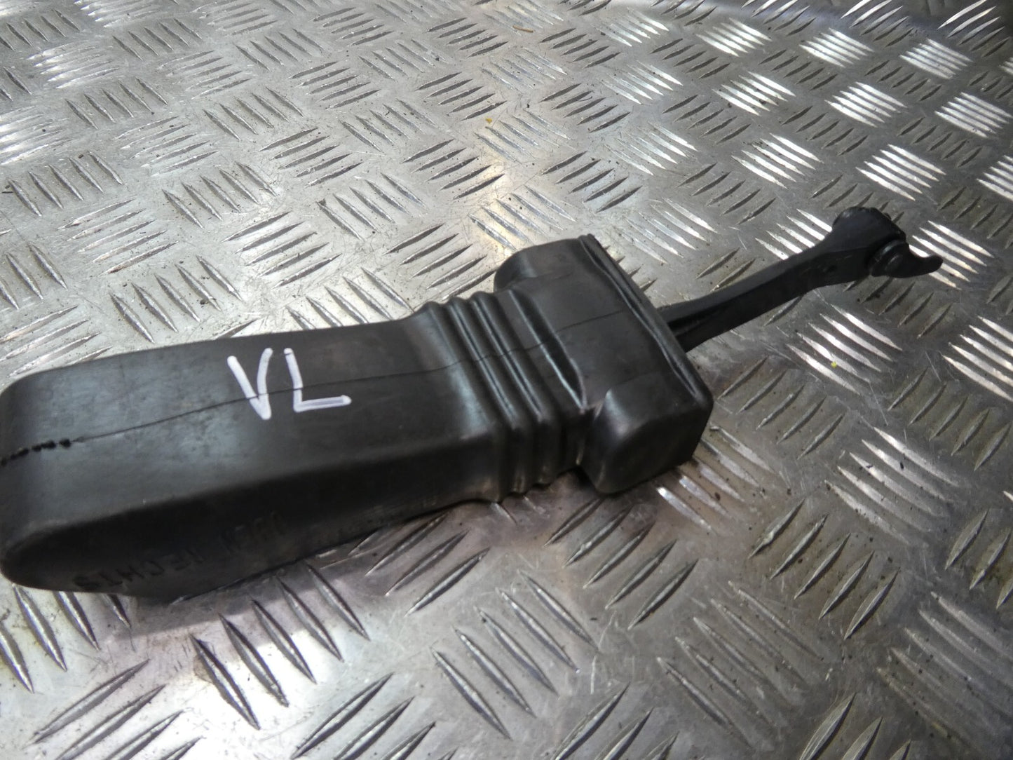 Porsche Macan 95B Türfeststeller Türfangbremse Vorne Links ORIGINAL gebraucht - 8R0837249F