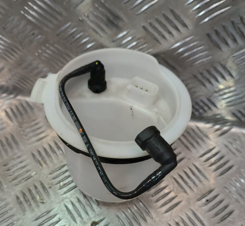 Porsche 970 Kraftstoff Tank Kraftstoffslauch Halter A2C53389219 ORIGINAL gebraucht - Panamera