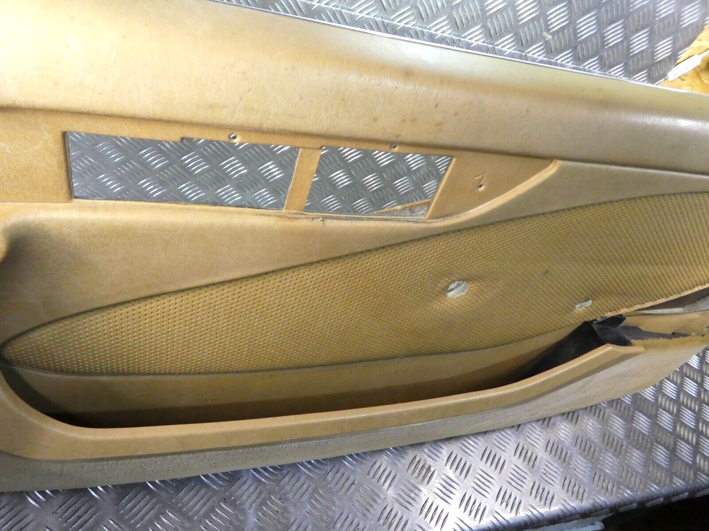 C126 W126 Coupe SEC Türverkleidung Türpappe Rechts beige ORIGINAL gebraucht - creme ORIGINAL gebraucht - - Mercedes