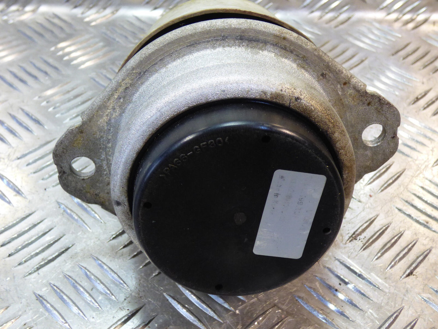 Porsche Cayenne 92A Touareg 7P5 Hydrolager Links = Rechts 7P6199131 ORIGINAL gebraucht - - Motorlager