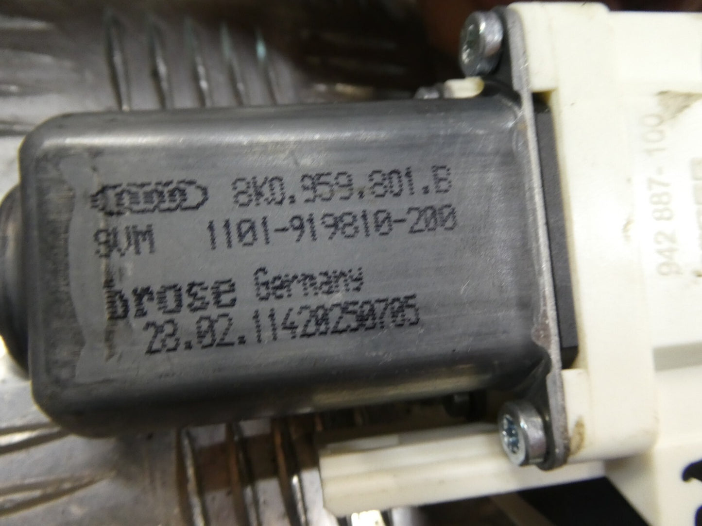 Porsche Cayenne 958 92A Elektro motor Vorne Links 8K0959801B ORIGINAL gebraucht - Fensterhebermotor