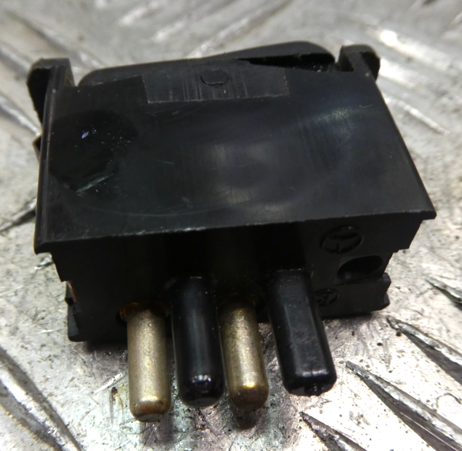 Original Mercedes-Benz W126 C126 SEC Schalter Innenbeleuchtung gebraucht - 0008205910