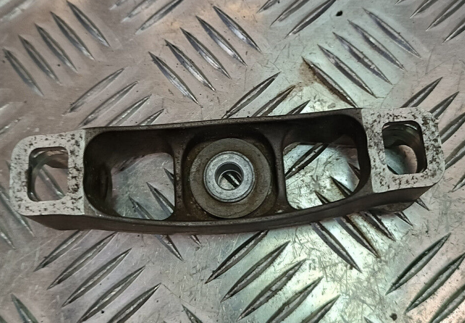 Porsche PANAMERA 970 3.6 V6 Halterung Einspritzventil Injector ORIGINAL gebraucht - 94811051501