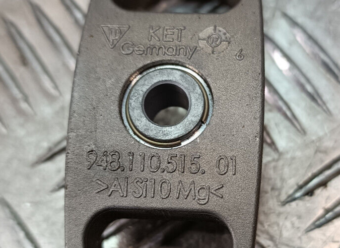 Porsche Cayenne S 92A Einspritzventilhalterung Einspritzventil ORIGINAL gebraucht - 94811051501