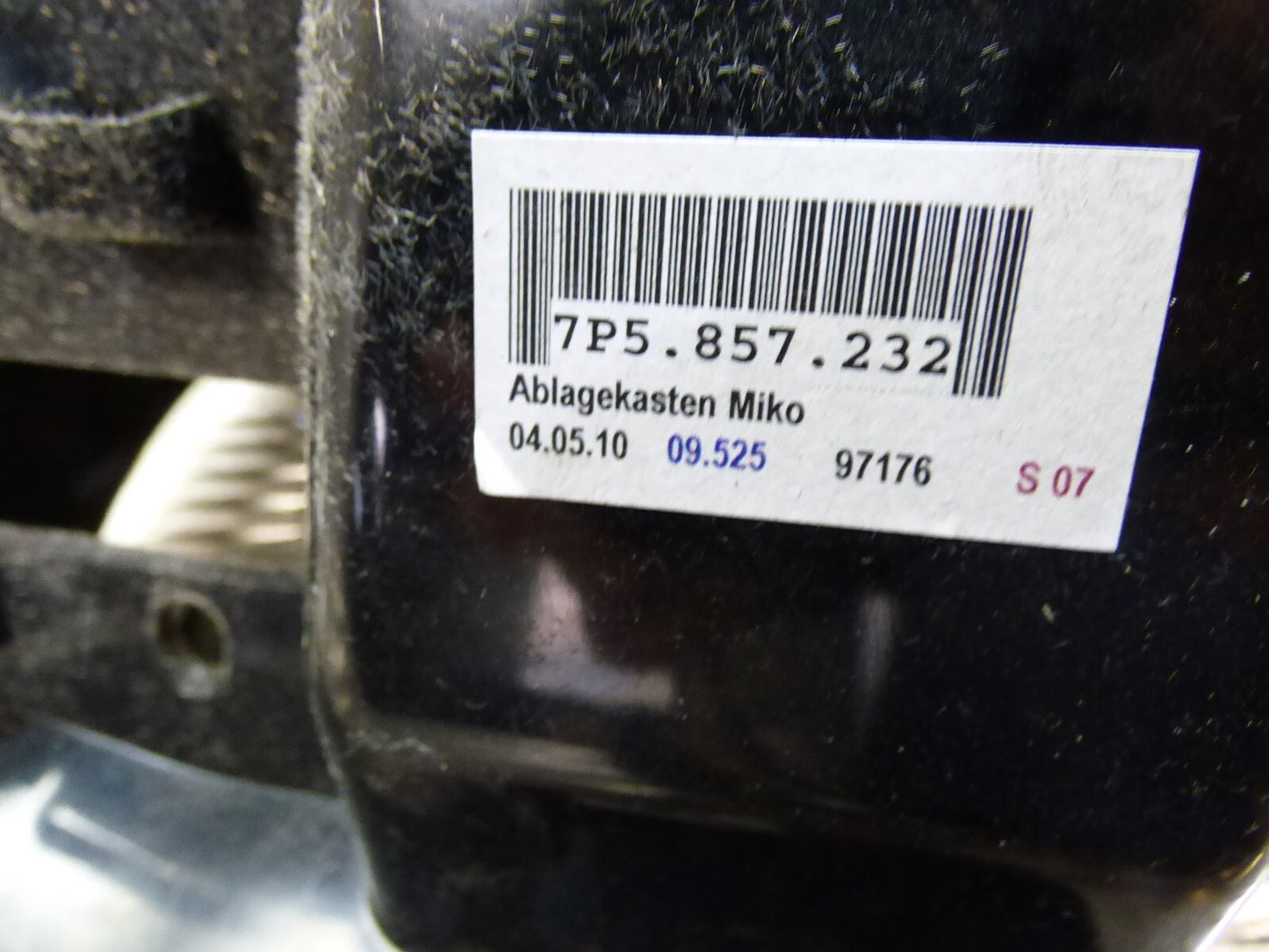 Porsche Cayenne 92A Einsatz Ablage Ablagekasten 7P5857232 ORIGINAL gebraucht - Mittelarmlehne
