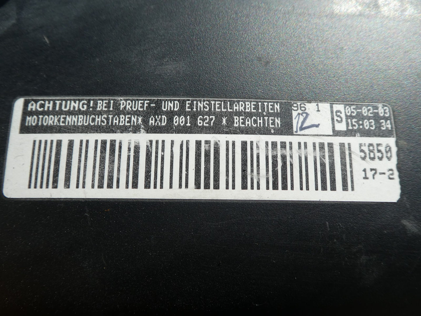 VW T5 2.5 TDI AXD Motor ohne Anbauteile , 189000 km TOP zustand ORIGINAL gebraucht - Transporter
