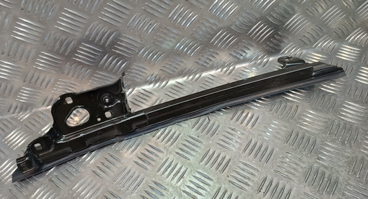Smart ForTwo 451 Electric Drive Fensterführung Führungsschiene Links ORIGINAL gebraucht - A4517200315