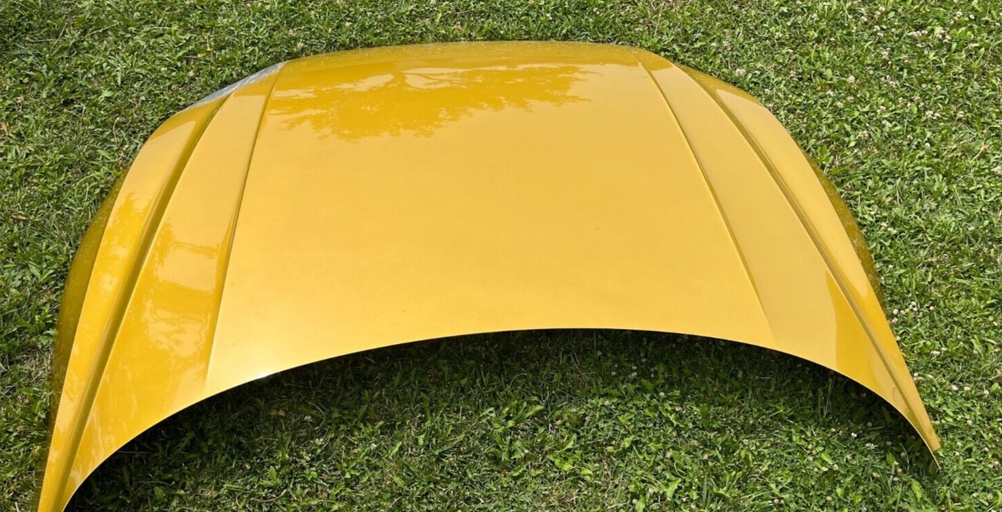 VW Arteon Bj. ab 2017- Frontklappe verbessert Kurkumagelb ORIGINAL gebraucht - Motorhaube
